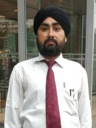 VHA9492  : Gursikh (Punjabi)  from  Kanpur