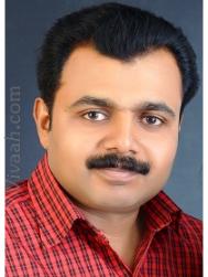 VHG5652  : Syro Malabar (Malayalam)  from  Thiruvananthapuram