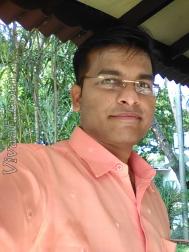 VHR2036  : Vaishnav Vania (Gujarati)  from  Mumbai
