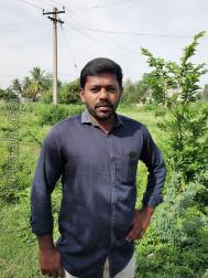 VHR8109  : Vanniyakullak Kshatriya (Tamil)  from  Salem (Tamil Nadu)