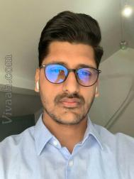 VHT2688  : Arora (Punjabi)  from  London (England)
