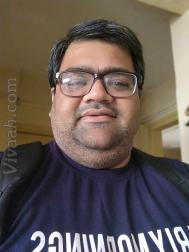 VIG7223  : Vaishnav Vania (Gujarati)  from  Vadodara