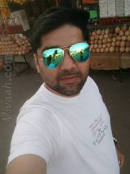 VIL7900  : Vaishnav (Gujarati)  from  Mumbai