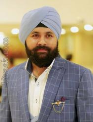 VIQ8474  : Arora (Punjabi)  from  West Delhi