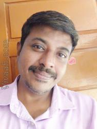 VIY0264  : Pillai (Tamil)  from  Madurai