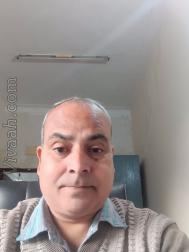 VVB7706  : Brahmin (Hindi)  from  Chandigarh