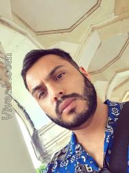 VVB8281  : Mochi (Gujarati)  from  Manchester (England)