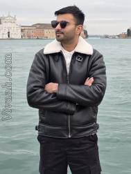 VVB9098  : Unspecified (Gujarati)  from  Ahmedabad