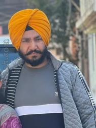 VVF1833  : Ramgharia (Punjabi)  from  Ludhiana