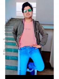 VVF4253  : Brahmin (Hindi)  from  Shahdol