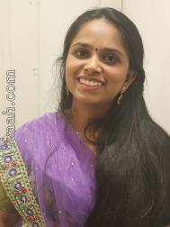 VVF5830  : Brahmin (Gujarati)  from  Preston (England)