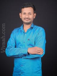 VVF5892  : Sutar (Marathi)  from  Kolhapur