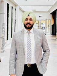 VVF6767  : Ramgharia (English)  from  Mississauga