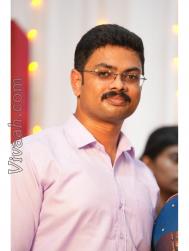 VVF7758  : Mudaliar Senguntha (Tamil)  from  Chennai