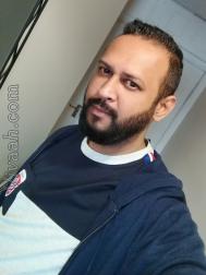 VVG5040  : Rajput (English)  from  Triolet