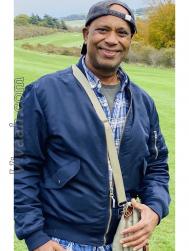 VVG5987  : Intercaste (English)  from  London (England)