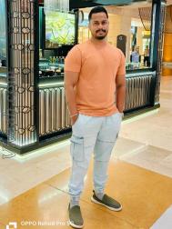 VVG8369  : Unspecified (Hindi)  from  Al Farwaniyah