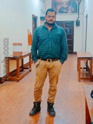 VVZ1570  : Brahmin (Hindi)  from  Jabalpur