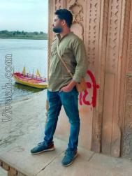 VVZ5739  : Chaurasia (Hindi)  from  Lucknow