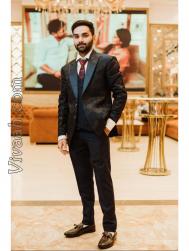 VVZ5810  : Arora (Punjabi)  from  Perth