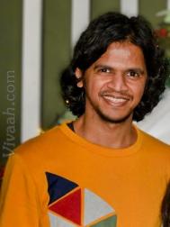 VVZ8674  : Mudaliar Saiva (Tamil)  from  London (England)