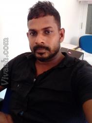VVZ9809  : Buddhist (Sinhala)  from  Anuradhapura